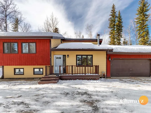 3833 Lakewood Loop, North Pole, AK 99705