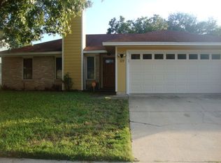 117 Suzanne Ln, Victoria, TX 77901