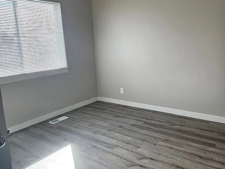 1011 Pirate Cove Dr — Photo 7