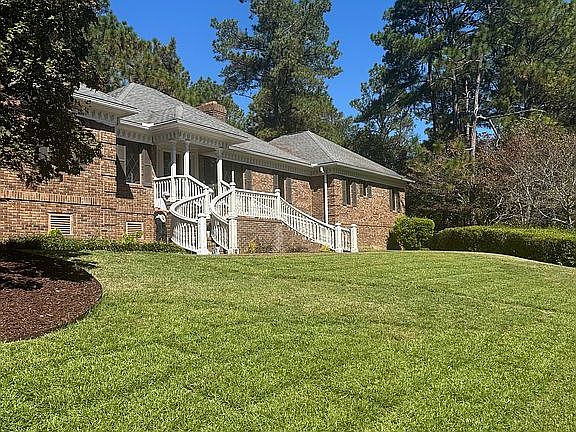 2nd image of 913 Holley Lake Rd