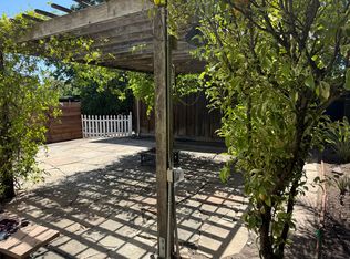 1075 West Ave #B, Santa Rosa, CA 95407