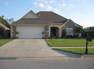 3457 W Bayham Pl, Fayetteville, AR 72704