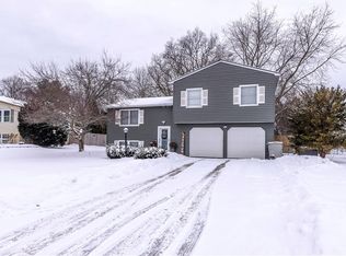 6026 Deersprings Rd, Cicero, NY 13039