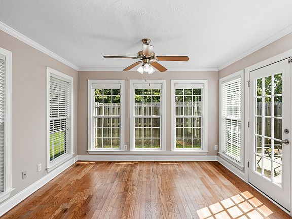 3rd image of 241 Orchard Way