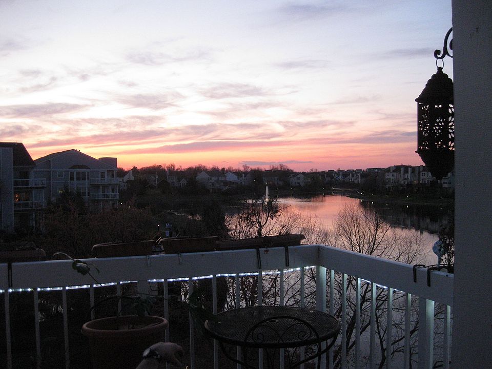 2nd image of 20571 Snowshoe Sq Unit 301