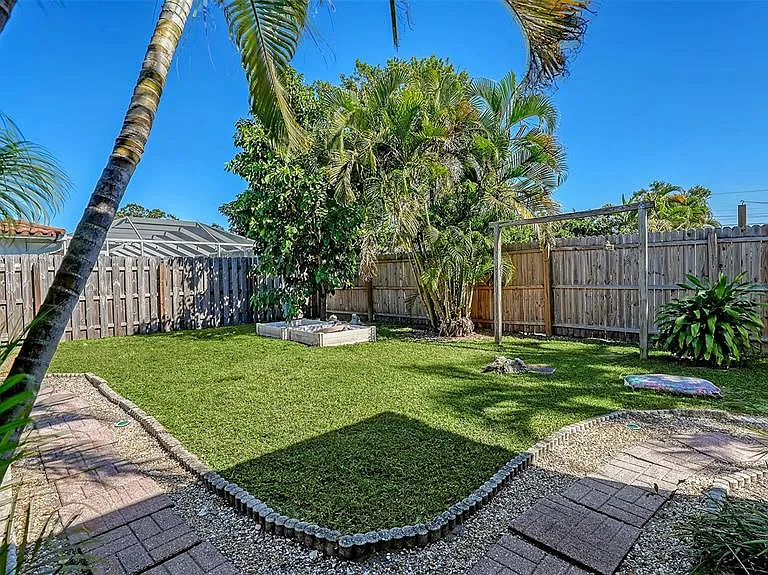 3507 Pinecrest St — Photo 38