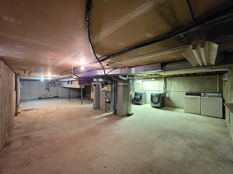 68 Cranford St #2 — Photo 14