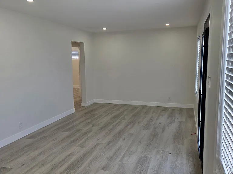 15437 Sandstone St — Photo 7