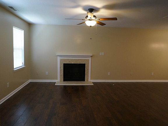2nd image of 5 Tarrywood Ct