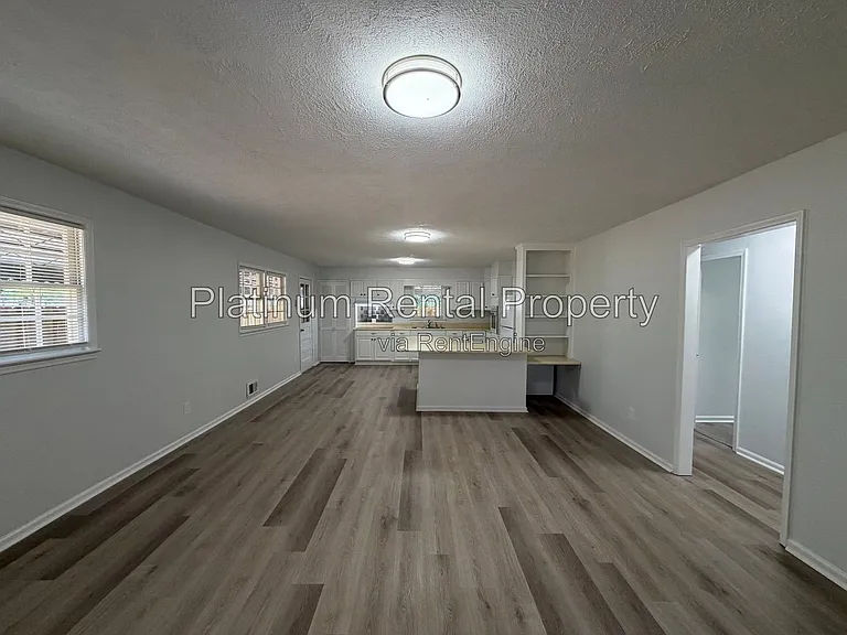 1868 Quarry Rd NW — Photo 9
