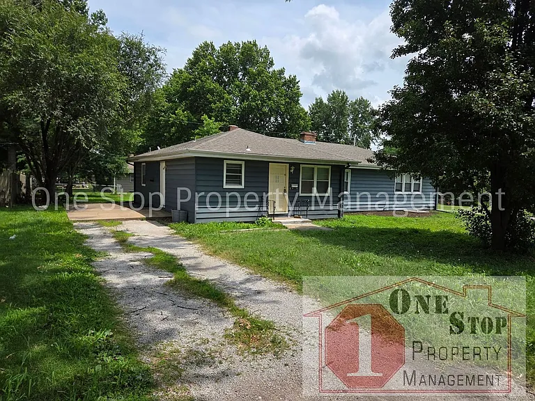 509 SE Browning Ave — Photo 1