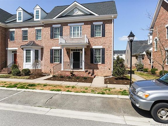 2nd image of 109 Peyton Randolph Dr