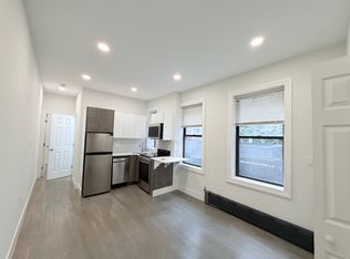 24 Phillips St APT 12, Boston, MA 02114