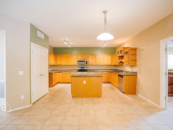 4th image of 8534 W Salter Dr