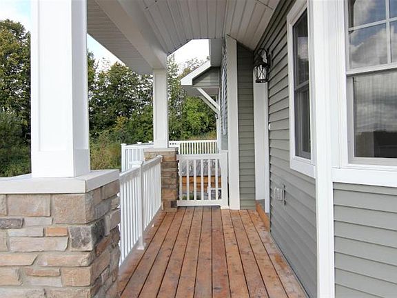 2nd image of 2555 W Crown Dr #3