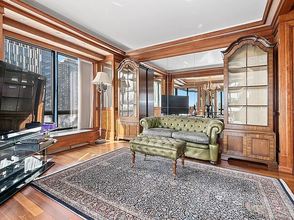 5th image of 530 E 76th St #19HJK