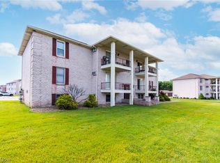7357 Eisenhower Dr UNIT 2, Youngstown, OH 44512