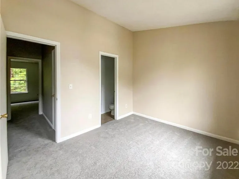 6218 Windsor Gate Ln — Photo 13