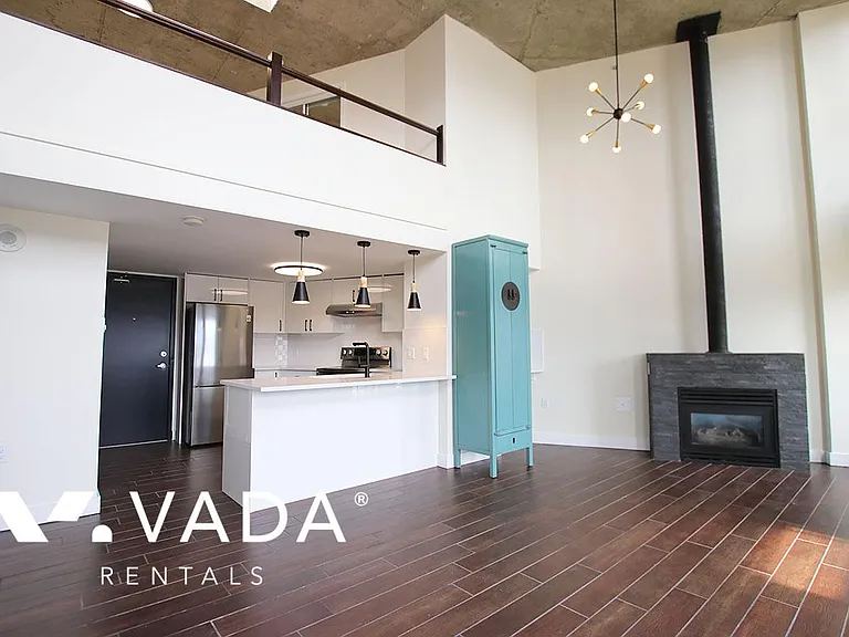22 Cordova St E #808 — Photo 6