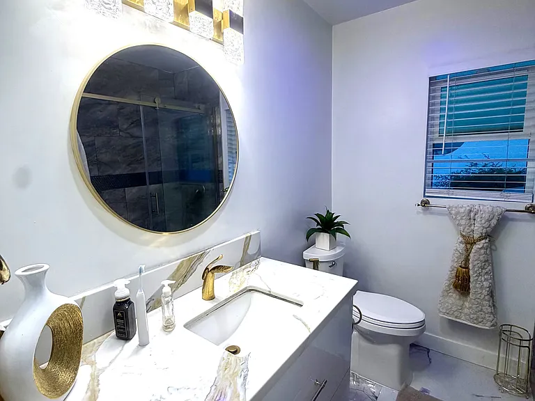 3647 Ethan Allen Ave — Photo 12