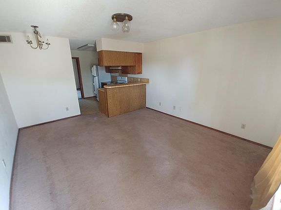 4th image of 2109 Kerria Ave APT 7