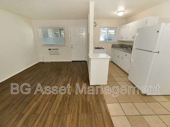 3rd image of 728 Darina Ave Unit 7
