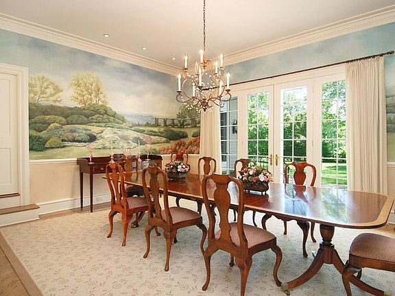 DiningRoom