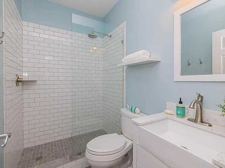 81 Sandbar Ln #27 — Photo 11