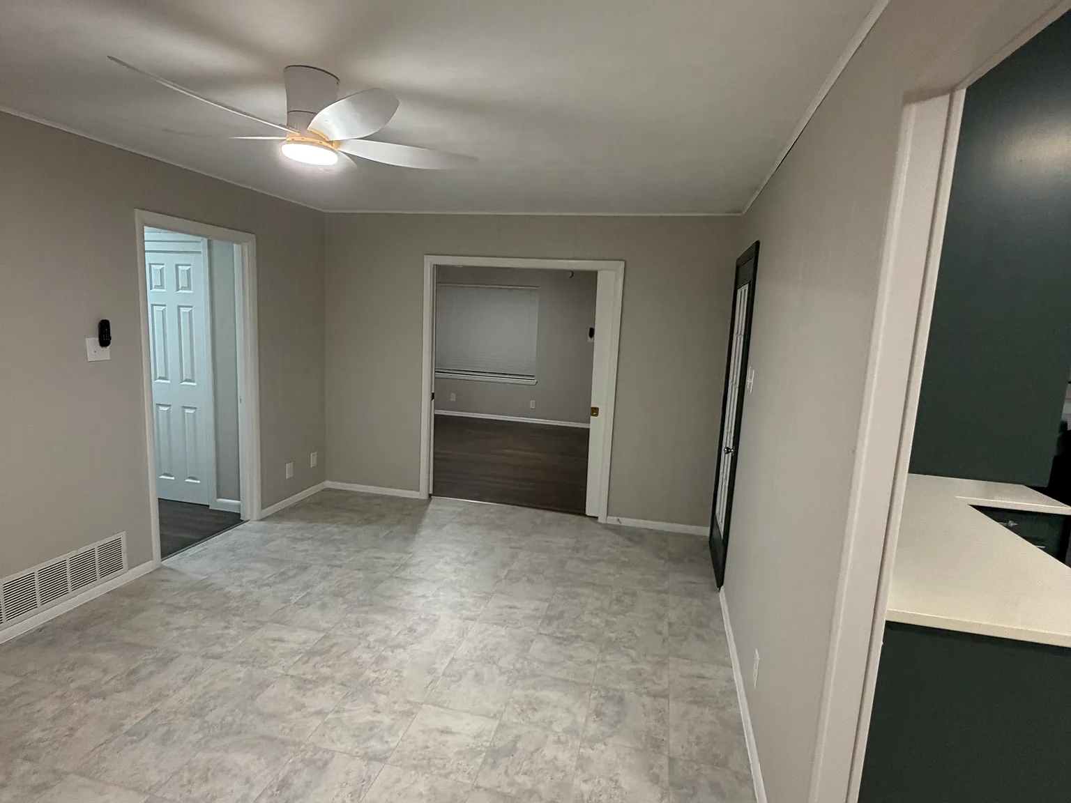 1611 N Alexander St — Photo 3