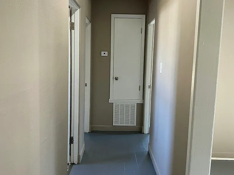 1231 Estelle St — Photo 7