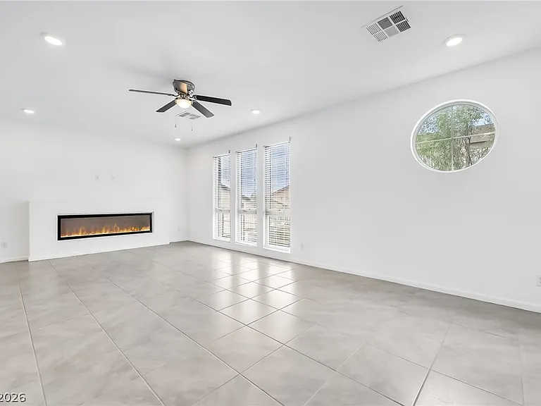 7754 Misty Oaks Ave — Photo 11