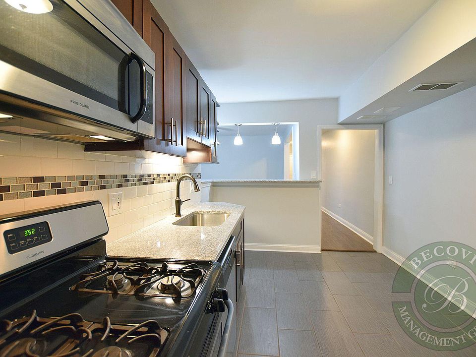 1st image of 4701 N Albany Ave #G