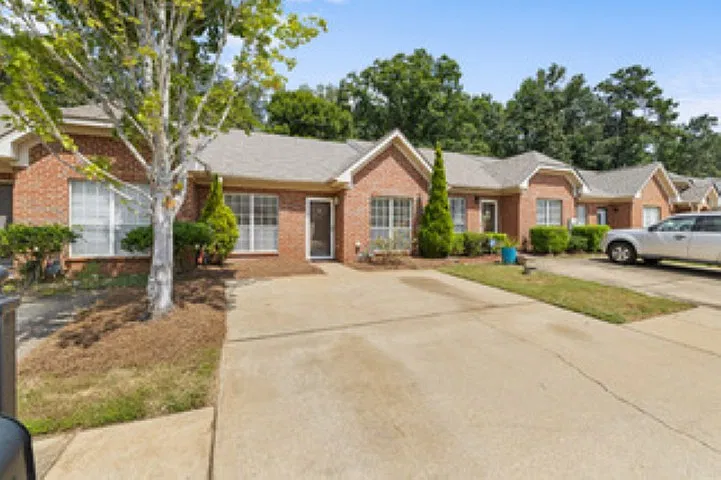 2 bed, 1057 sqft, $1,500 — Photo 3