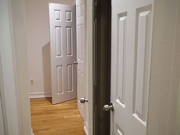 4th image of 356 Saint Johns Pl APT 1B