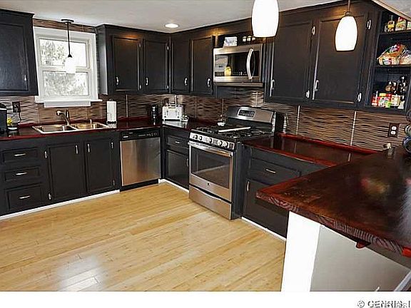 5th image of 8133 Sentell St