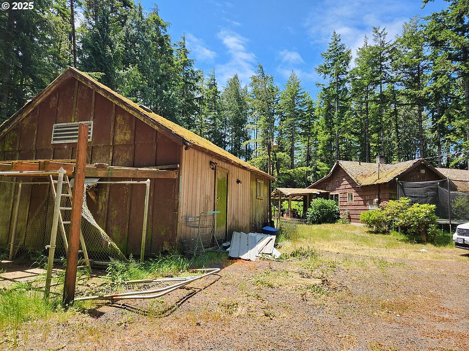 12829 Wildwood Dr, North Bend, OR 97459 | Zillow