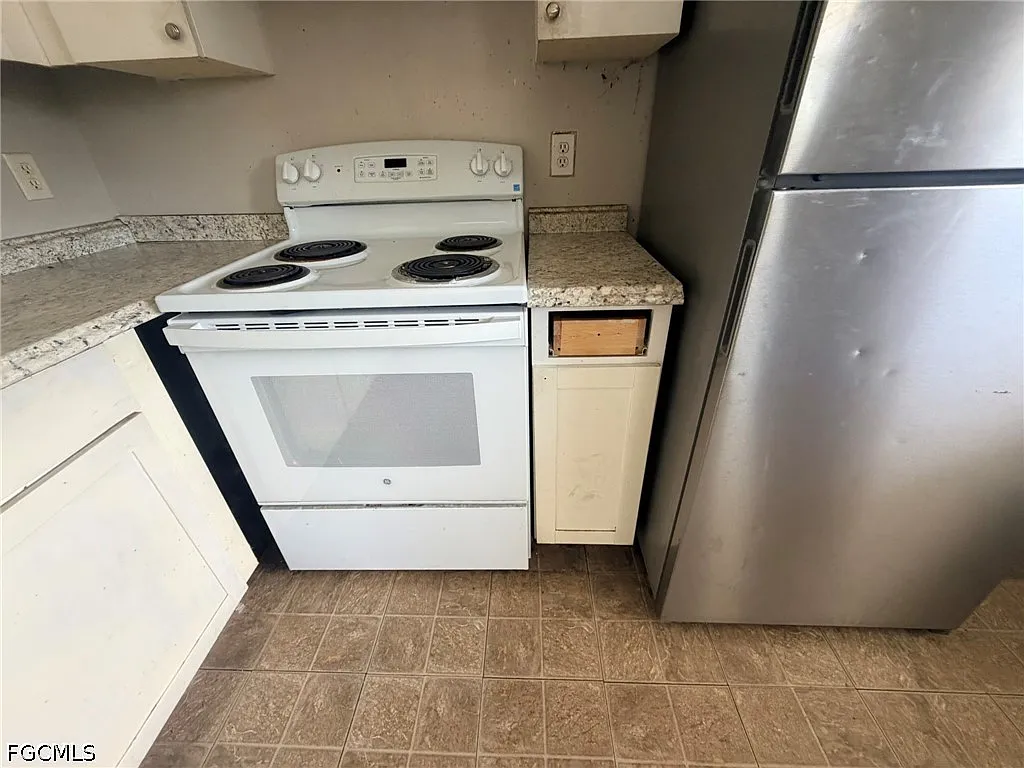 2 bed, 1.0 bath, 690 sqft, $1,000 — Photo 4