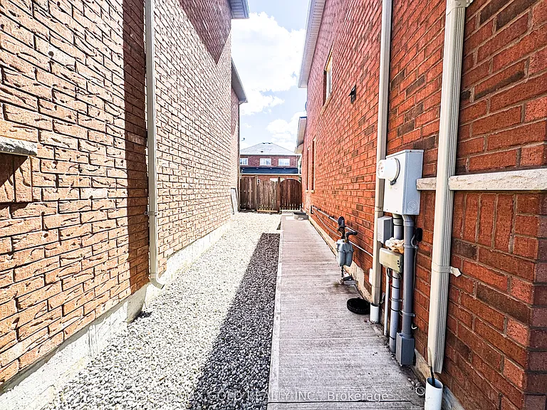9 Hybrid St #BASEMENT — Photo 9