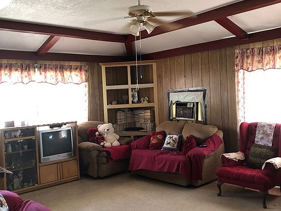 3rd image of 1300 Agarita Dr