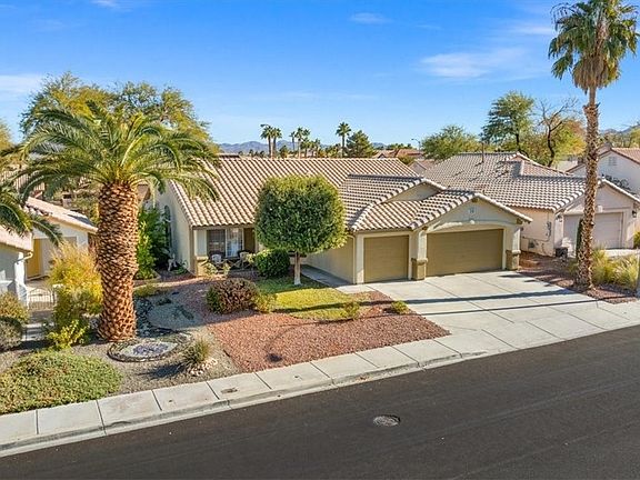 3rd image of 310 Coral Fountain St