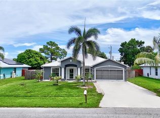 2077 SE Camden St, Port Saint Lucie, FL 34952
