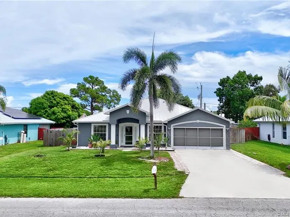 2077 SE Camden St, Port Saint Lucie, FL 34952