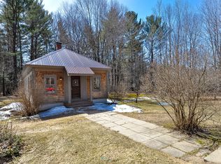 892 Hurricane Mountain Rd, North Conway, NH 03860