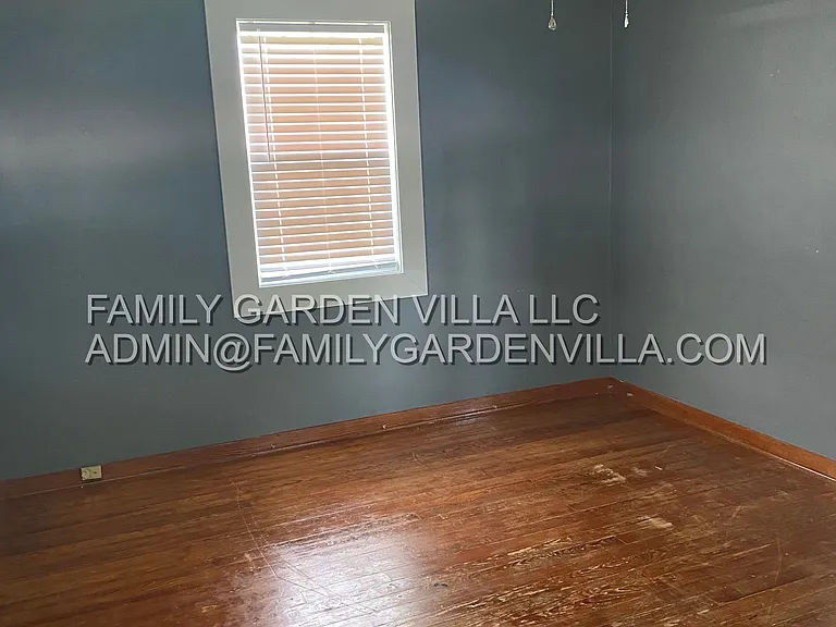 1836A Ridgefield Ave — Photo 7