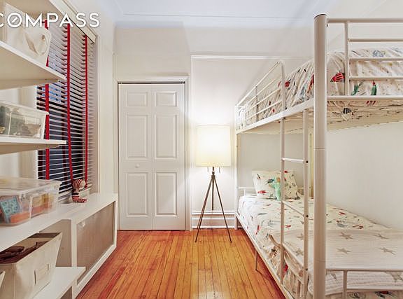 3rd image of 567 8th St #1L