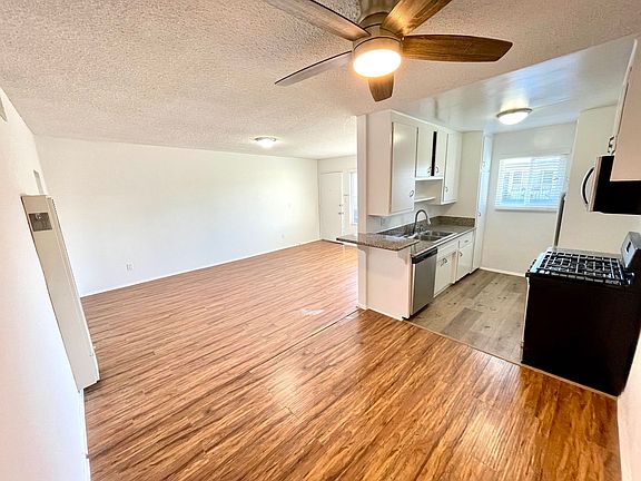 3rd image of 5715 Vineland Ave #85-30