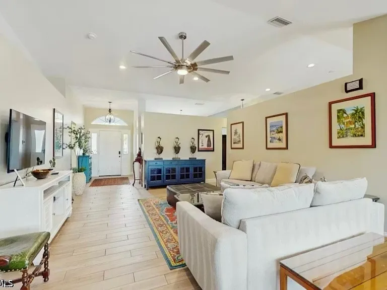 3729 Agualinda Blvd — Photo 5