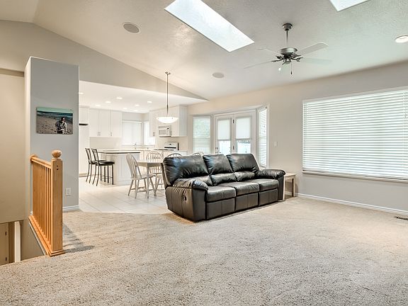 3rd image of 8062 W Harker Canyon Dr