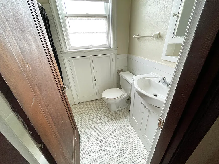 6650 Oakland Ave — Photo 8