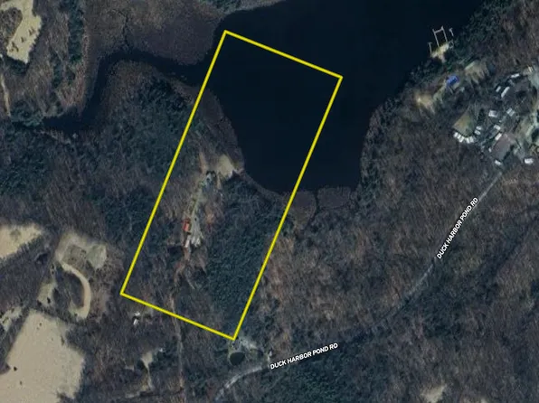 35 Duck Harbor Rd, Honesdale, PA 18431